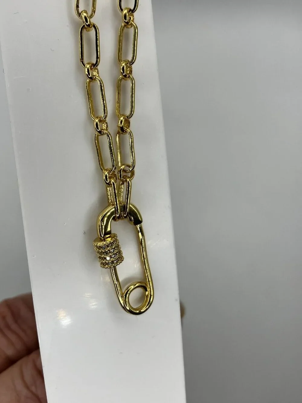Independent real 18k